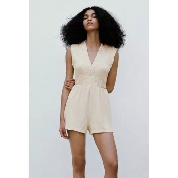 ZARA Sleeveless Lace Romper Jumpsuit • Size S • NWT • Ivory - Picture 1 of 11
